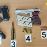 Policija u pretresima na sjeveru pronašla oružje, municiju i narkotike