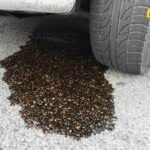 Lokva ispod automobila nije uvijek kvar: Kako boja, miris i mjesto curenja otkrivaju problem