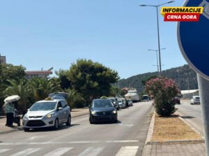 Taksi “po dogovoru”, cijene bez granica; “Kruzeraši” iz Bara vožnju do drugih gradova plaćaju i nekoliko stotina eura