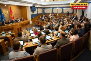Poslanici 2. septembra o predlogu za promjenu Ustava