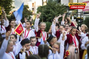 Međunarodna smotra folklora u Tivtu okupila preko 300 djece