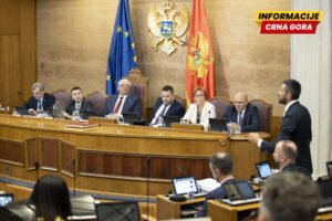 Jedan govor ne briše decenije služenja Beogradu: Živković o tome je li “ne” Vučiću učinilo Mandića mogućim partnerom DPS