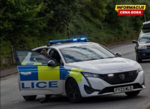 Engleska: Vozilo koje se kretalo u pogrešnom smjeru udarilo u policijsko, sedam osoba poginulo