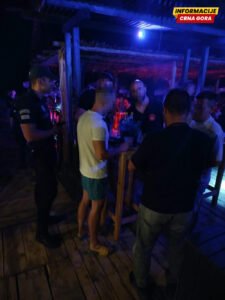 Ulcinj: Kontrolisano više od 300 osoba, devet uhapšeno, oduzeto vozilo od OIL, izrečene kazne od preko 10.000 eura