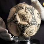 Najskuplja lopta u istoriji fudbala: Skoro tri miliona eura za Maradoninu ‘Božju ruku’
