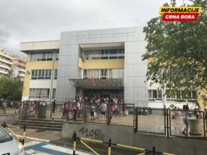 Rade u tri smjene da bi primili sve đake: Druga osnovna škola u Budvi duplo premašila kapacitet