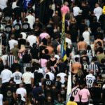 Dio navijača Juventusa prekinuo minut ćutanja za Macolu