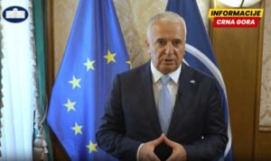 Đurović: Poslanici DPS da poštede javnost maltretiranja sa otvaranjem tema iz prošlosti, podrška Mandiću neupitna