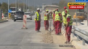 Ministar saobraćaja Radoš Zečević saopštio je da radovi na Bulevaru Tivat-Jaz treba da