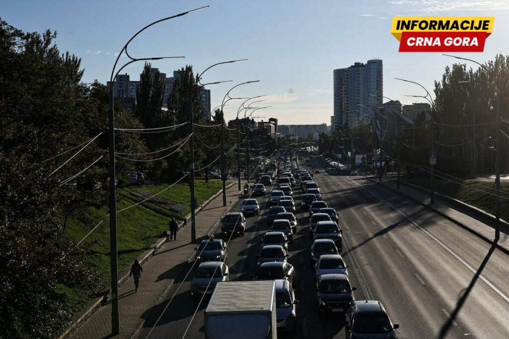 Zatvoreni mostovi preko Dnjepra u Kijevu posle napada